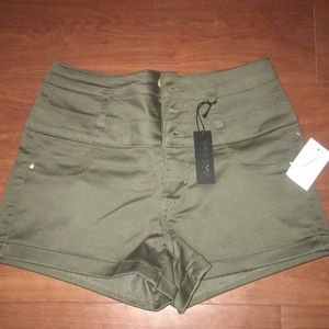 Women’s shorts